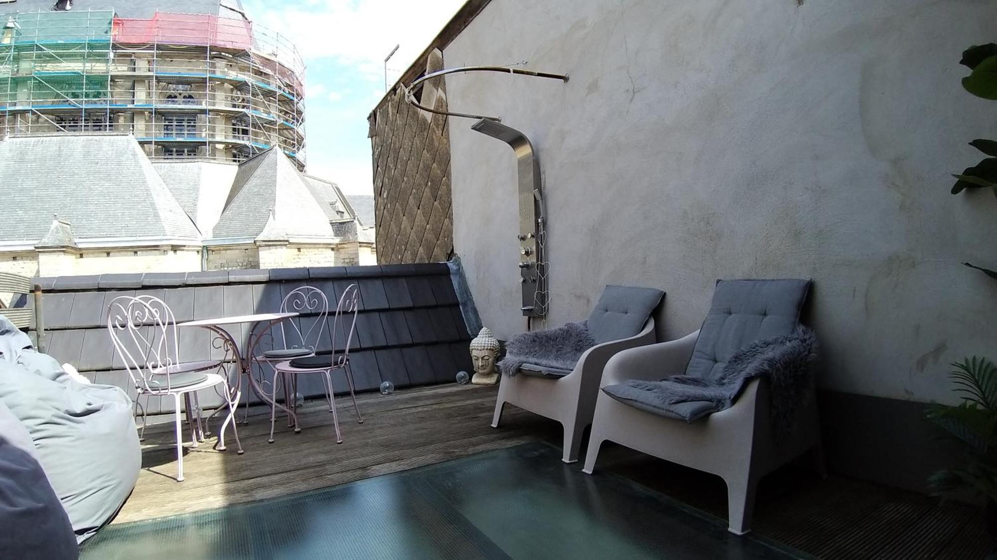 Wellness Loft With Sauna, Jacuzzi, Roof Terrace & Amazing View Appartement
