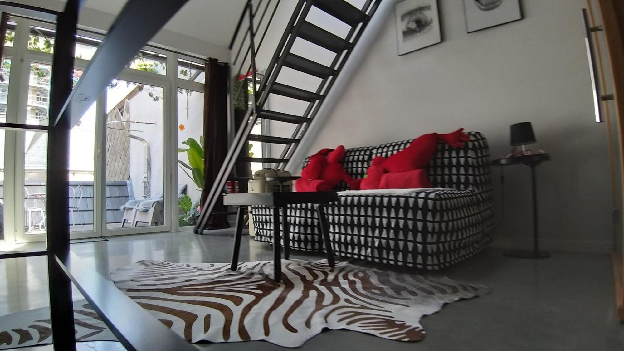 Appartement Wellness Loft With Sauna, Jacuzzi, Roof Terrace & Amazing View
