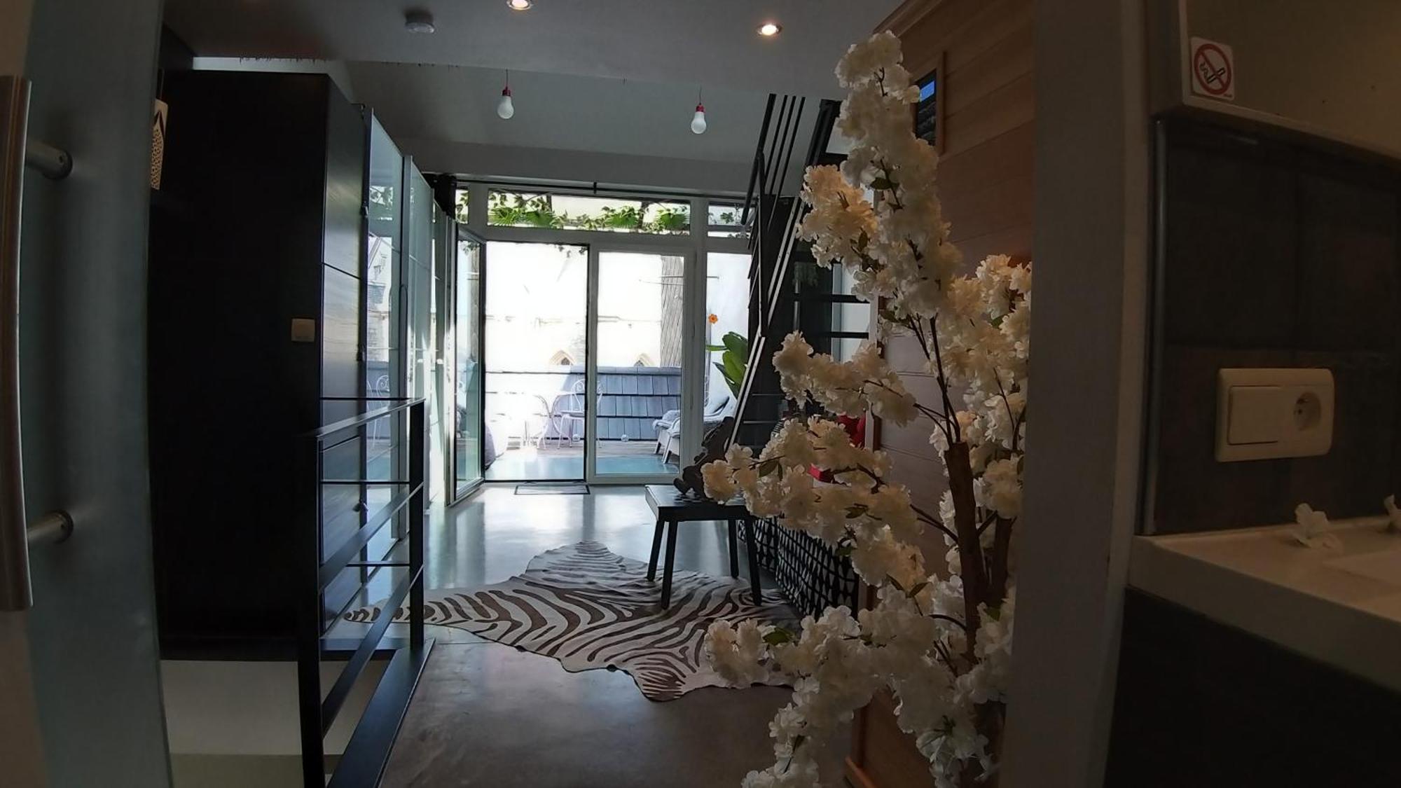 Appartement Wellness Loft With Sauna, Jacuzzi, Roof Terrace & Amazing View Antwerpen