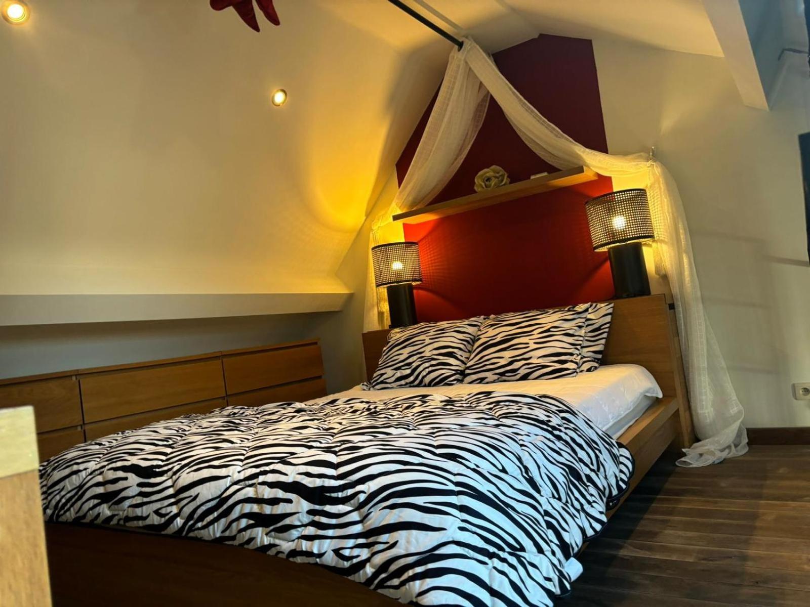 Appartement Wellness Loft With Sauna, Jacuzzi, Roof Terrace & Amazing View