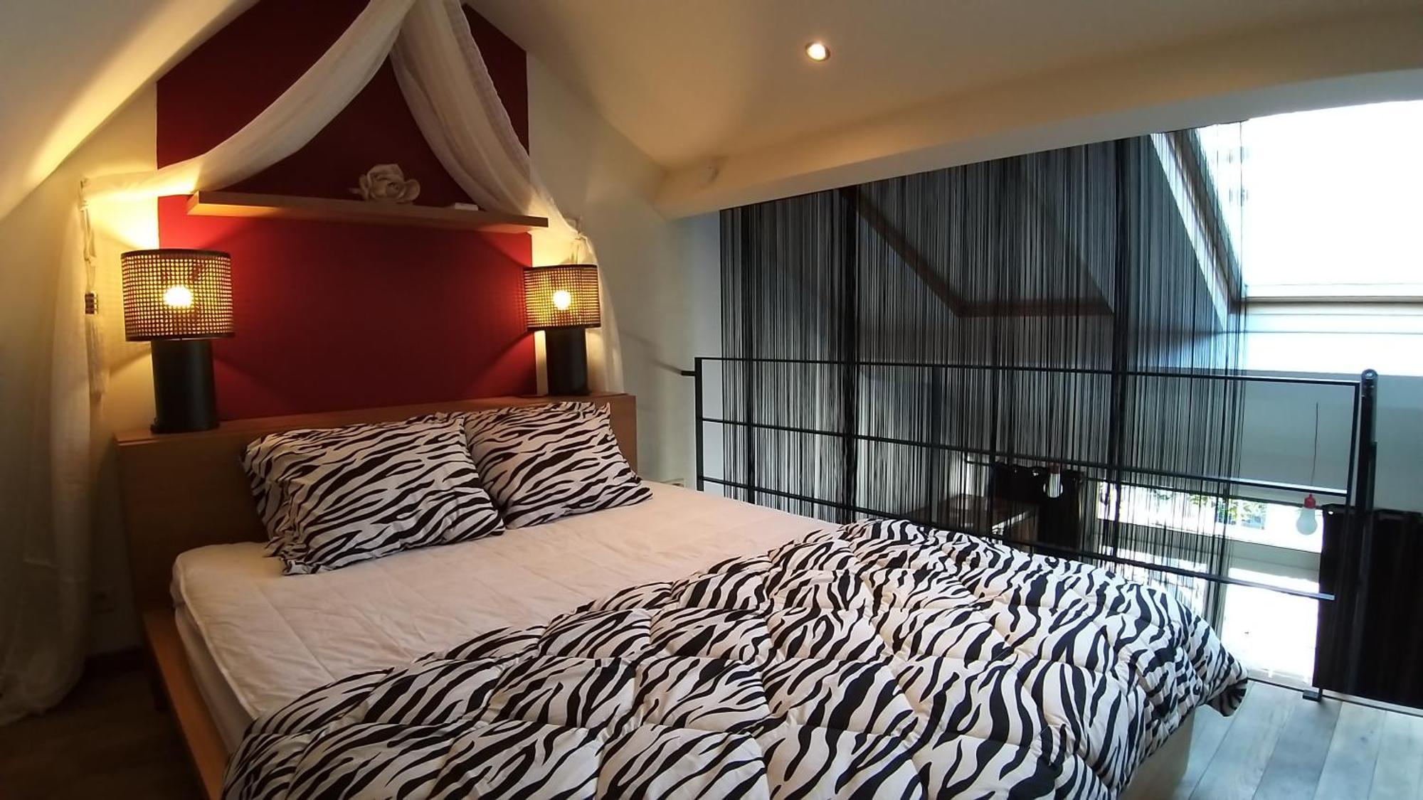 Appartement Wellness Loft With Sauna, Jacuzzi, Roof Terrace & Amazing View *
